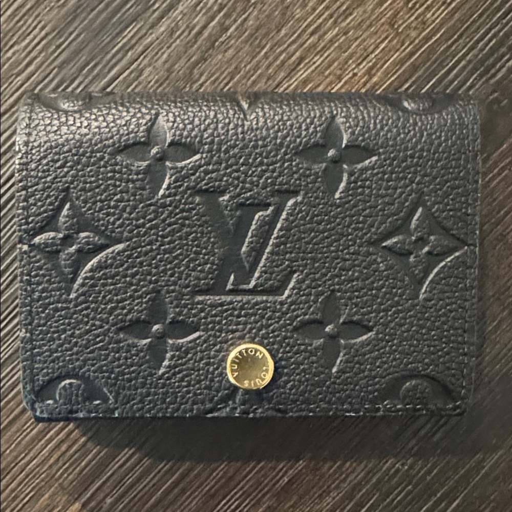 Louis Vuitton Business Card Holder - 100% Authentic- Like New